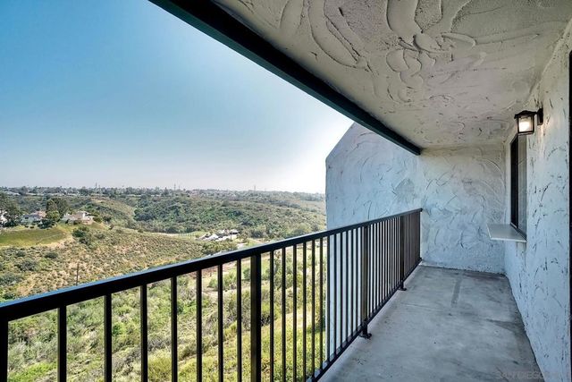 2959 Cowley Way 95, San Diego, CA 92117