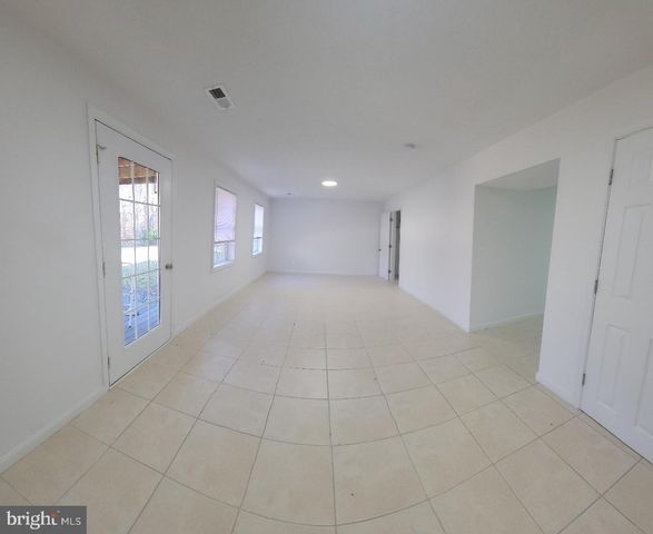 25 WHALING LN, Stafford, VA 22554