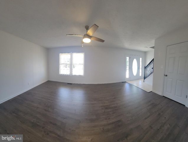 25 WHALING LN, Stafford, VA 22554