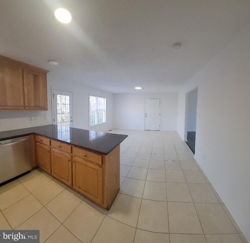 25 WHALING LN, Stafford, VA 22554