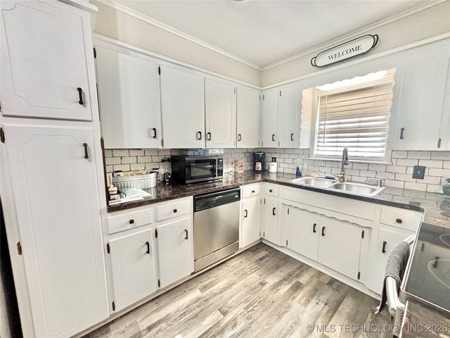 1303 H Street, Stigler, OK 74462