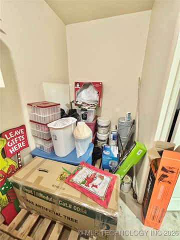 1303 H Street, Stigler, OK 74462