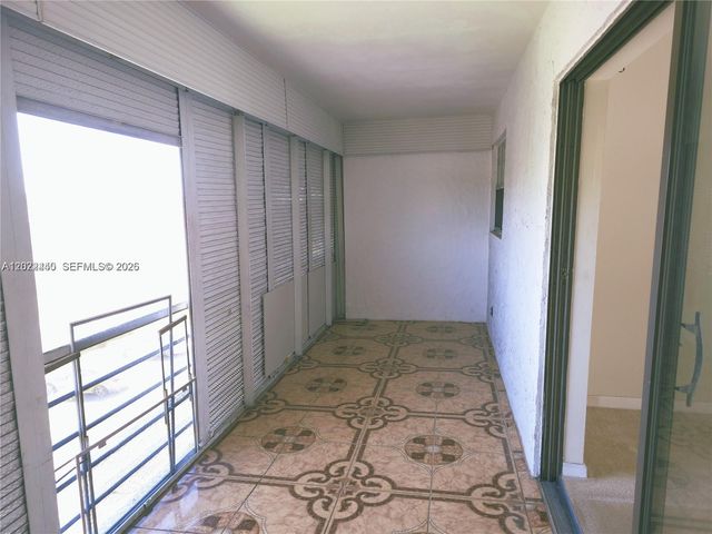 4140 NW 44th Ave 411, Lauderdale Lakes, FL 33319