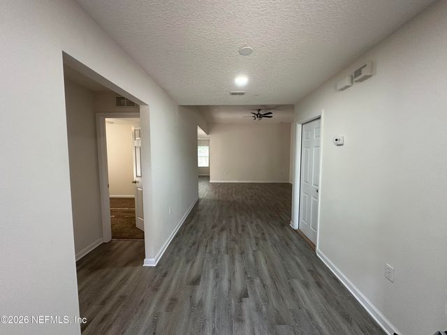 8126 HILSDALE Road, Jacksonville, FL 32216