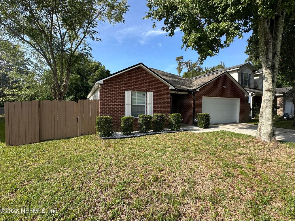 8126 HILSDALE Road, Jacksonville, FL 32216