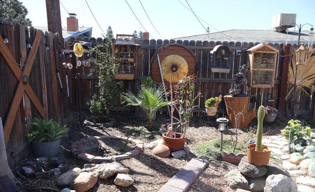 3815 Hoffman Avenue, Bakersfield, CA 93309