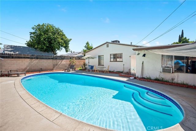 9168 Vena Avenue, Arleta, CA 91331