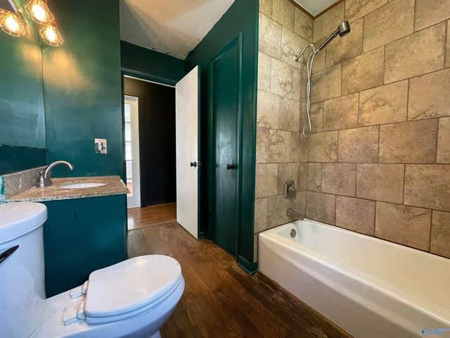 240 Hampton Road NW, Hartselle, AL 35640