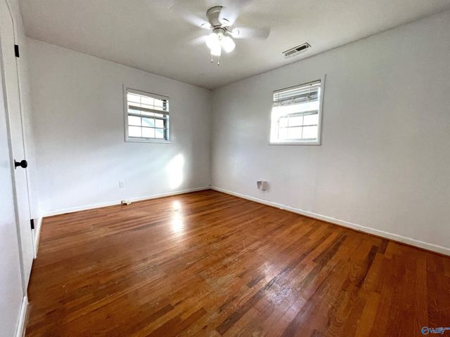 240 Hampton Road NW, Hartselle, AL 35640