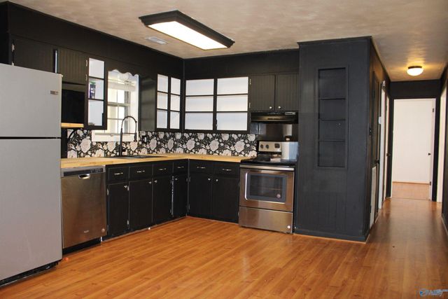 240 Hampton Road NW, Hartselle, AL 35640