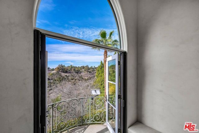 3110 Benedict Canyon Drive, Beverly Hills, CA 90210