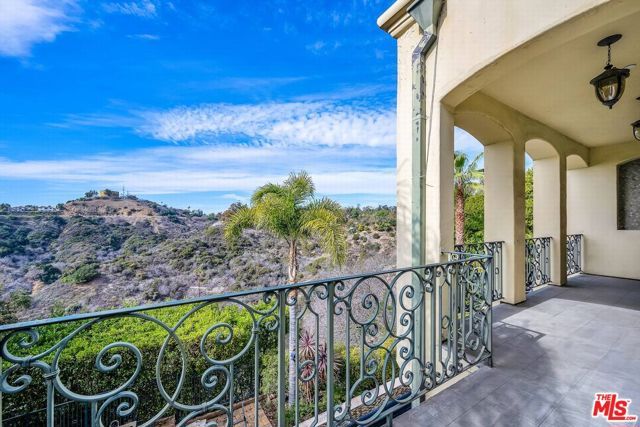 3110 Benedict Canyon Drive, Beverly Hills, CA 90210