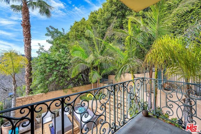 3110 Benedict Canyon Drive, Beverly Hills, CA 90210