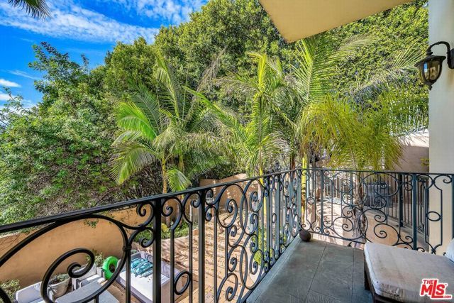 3110 Benedict Canyon Drive, Beverly Hills, CA 90210
