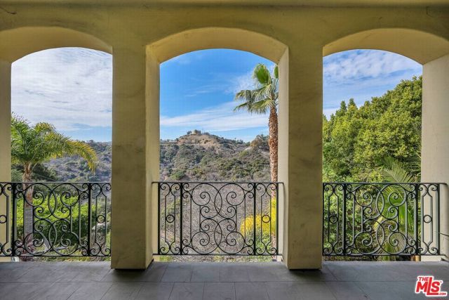 3110 Benedict Canyon Drive, Beverly Hills, CA 90210