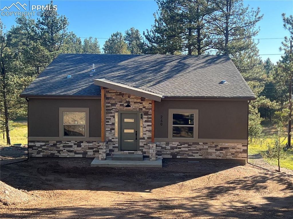 240 N Mountain Estates Road, Florissant, CO 80816 — exterior