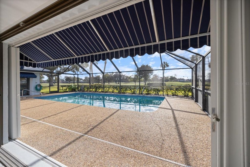 Image 18 of property listing at 952 E GONDOLA DRIVE, Venice, FL 34293