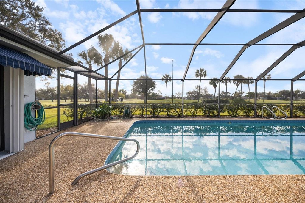 Image 21 of property listing at 952 E GONDOLA DRIVE, Venice, FL 34293