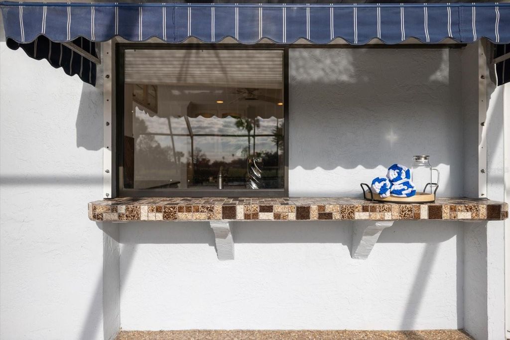 Image 23 of property listing at 952 E GONDOLA DRIVE, Venice, FL 34293