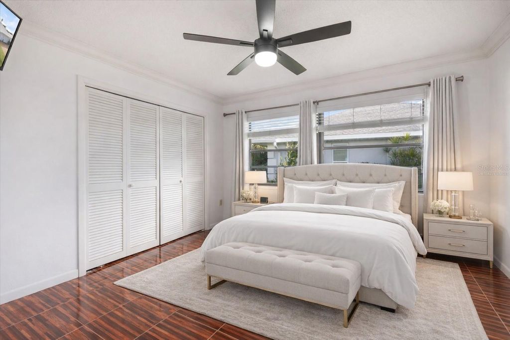 Image 29 of property listing at 952 E GONDOLA DRIVE, Venice, FL 34293