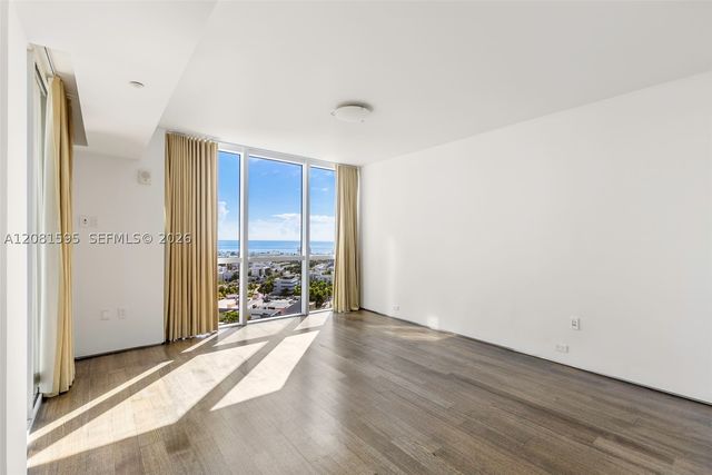 400 Alton Rd 2101, Miami Beach, FL 33139