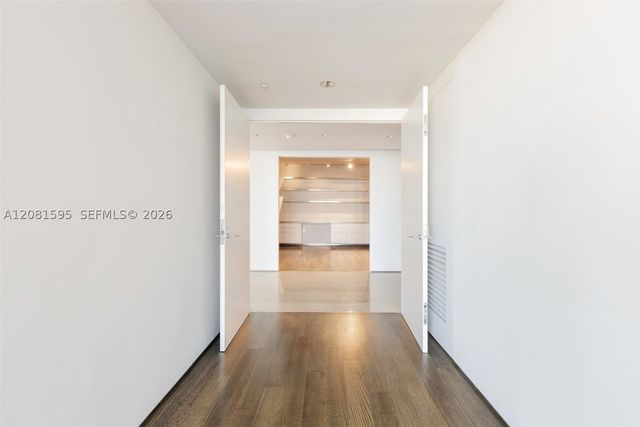 400 Alton Rd 2101, Miami Beach, FL 33139