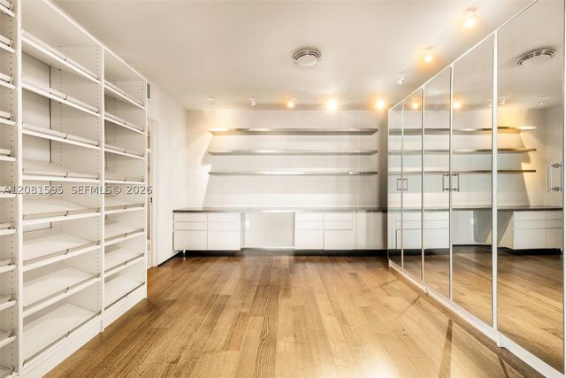 400 Alton Rd 2101, Miami Beach, FL 33139
