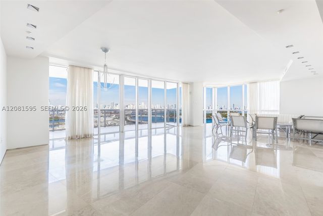 400 Alton Rd 2101, Miami Beach, FL 33139
