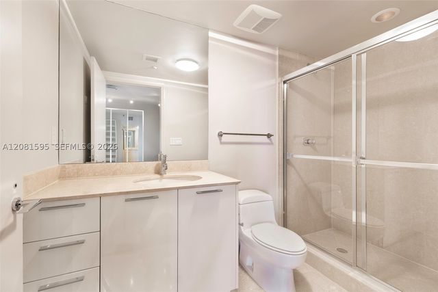 400 Alton Rd 2101, Miami Beach, FL 33139