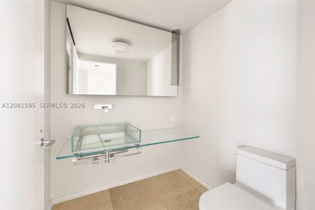 400 Alton Rd 2101, Miami Beach, FL 33139
