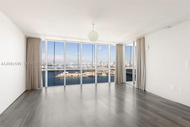400 Alton Rd 2101, Miami Beach, FL 33139
