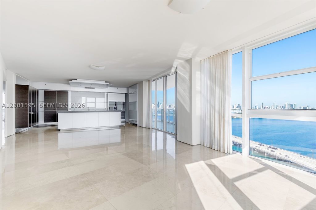 400 Alton Rd 2101, Miami Beach, FL 33139