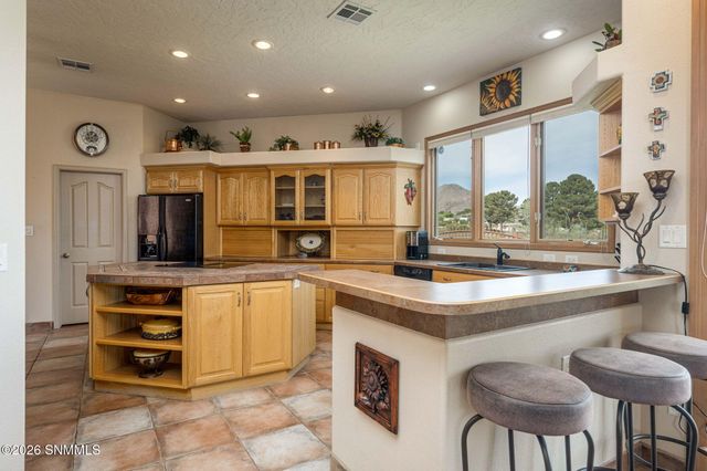 1540 Vista Del Valle, Las Cruces, NM 88007