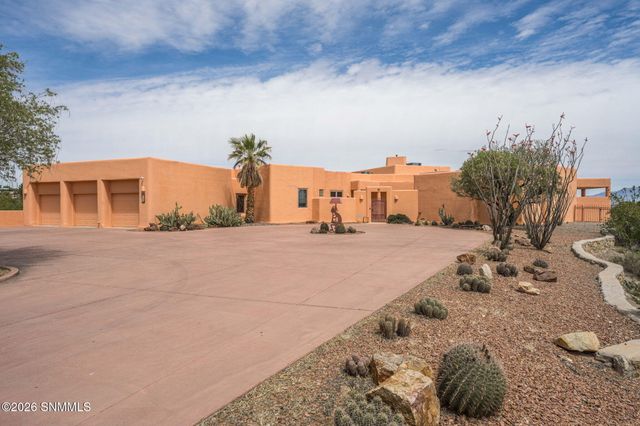 1540 Vista Del Valle, Las Cruces, NM 88007