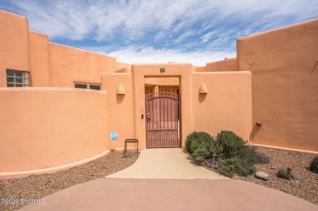 1540 Vista Del Valle, Las Cruces, NM 88007