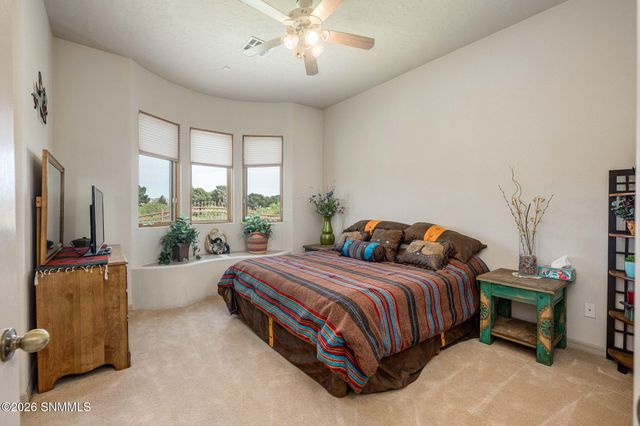 1540 Vista Del Valle, Las Cruces, NM 88007