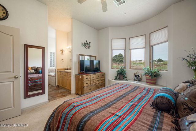1540 Vista Del Valle, Las Cruces, NM 88007