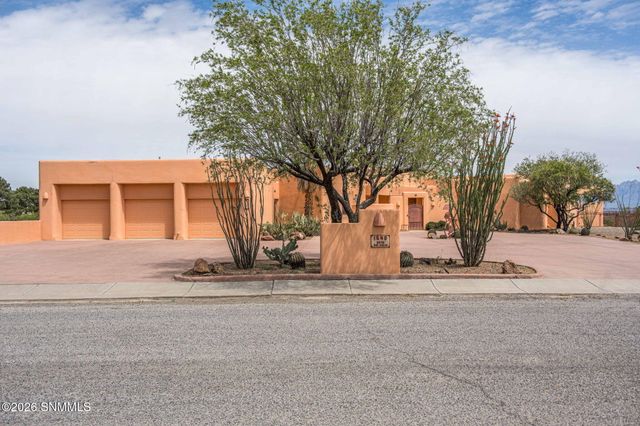 1540 Vista Del Valle, Las Cruces, NM 88007