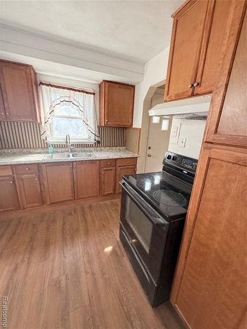 6356 Rutland Street, Detroit, MI 48228