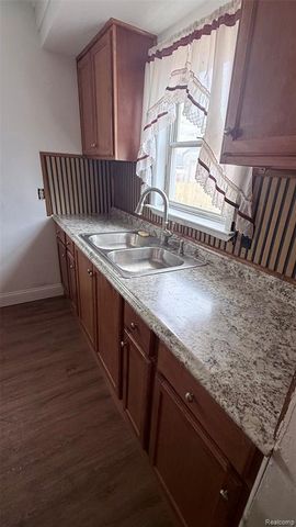 6356 Rutland Street, Detroit, MI 48228