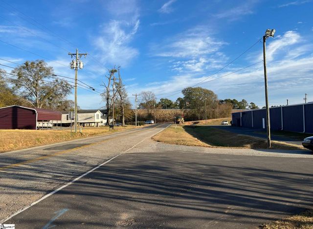 511 Broadcast Drive, Spartanburg, SC 29303