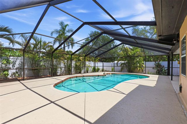 14649 BAY DRIVE, Largo, FL 33774