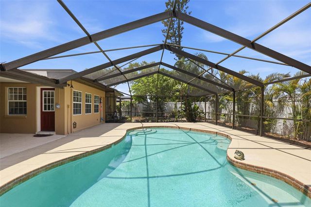 14649 BAY DRIVE, Largo, FL 33774