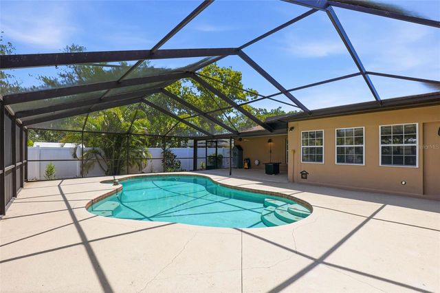 14649 BAY DRIVE, Largo, FL 33774