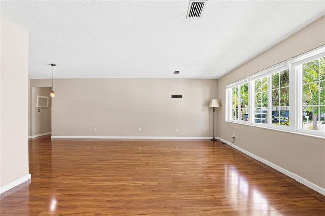 14649 BAY DRIVE, Largo, FL 33774