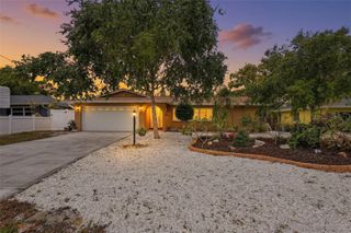 14649 BAY DRIVE, Largo, FL 33774