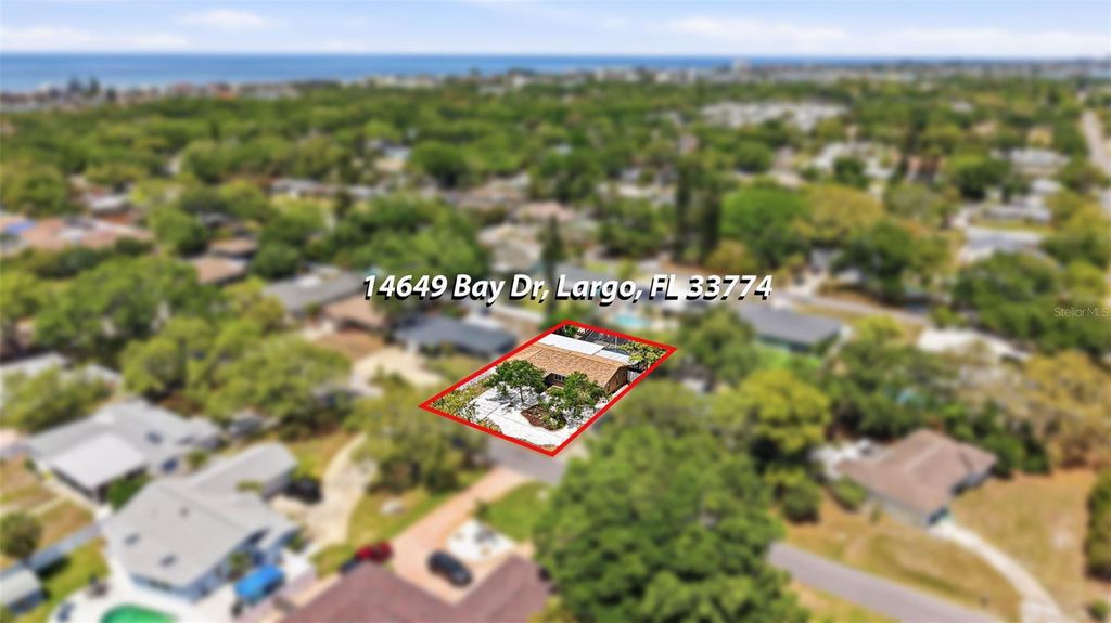 Image 49 of property listing at 14649 BAY DRIVE, Largo, FL 33774