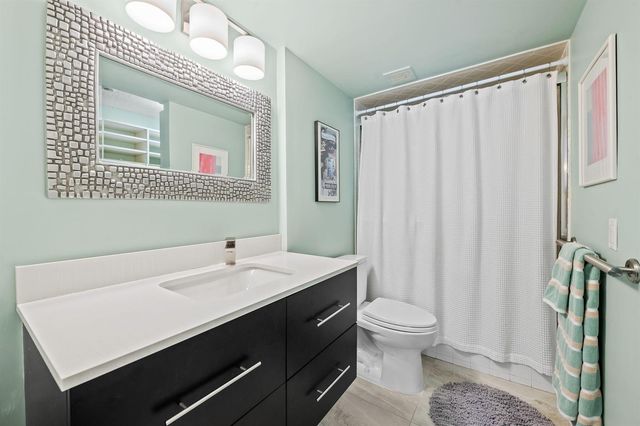 1301 River Reach Drive 202, Fort Lauderdale, FL 33315