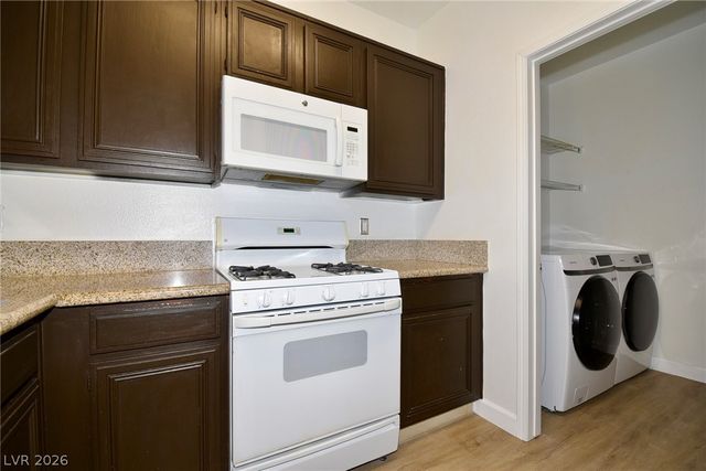 7189 South Durango Drive 202, Las Vegas, NV 89113