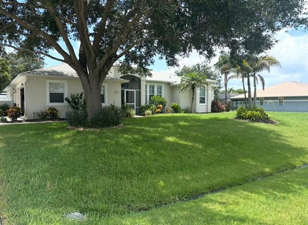 2062 SE HARDING Street, Port St. Lucie, FL 34952